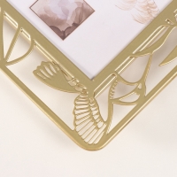 Фоторамка металл на 1 фото 10х15 см "Птичка колибри" золото 16,5х21,5 см Фоторамка металл на 1 фото 10х15 см "Птичка колибри" золото 16,5х21,5 см