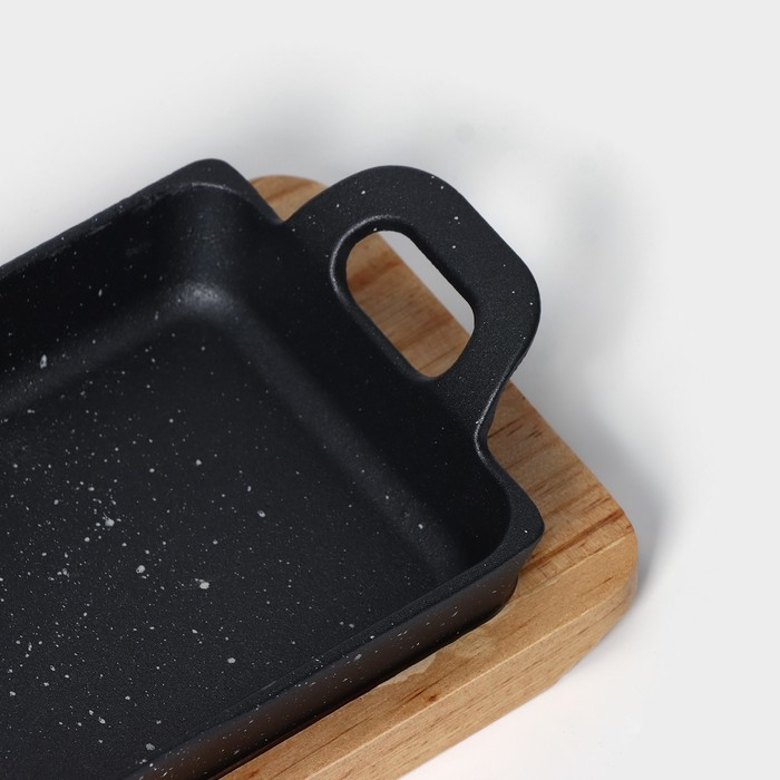 Сковорода чугунная «Ночь», 25×12×3 см, на деревянной подставке Сковорода чугунная «Ночь», 25×12×3 см, на деревянной подставке