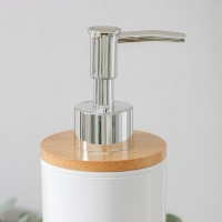 Дозатор для жидкого мыла «Бамбук», 320 мл, цвет белый Дозатор для жидкого мыла «Бамбук», 320 мл, цвет белый