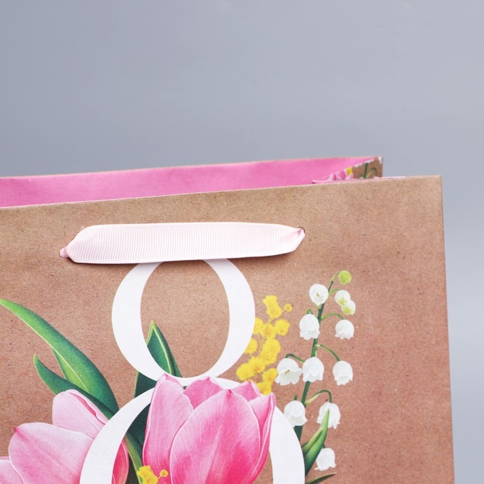 Пакет подарочный крафтовый вертикальный, упаковка, &laquo;8 марта&raquo;, ML 27 х 23 х 11.5 см