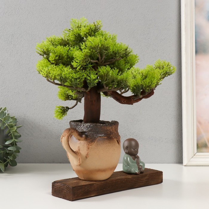 Сувенир дерево, фарфор Сувенир дерево, фарфор "Маленький монах под деревом" 31,2х44,5х7,8 см