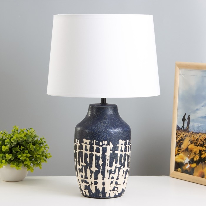 Настольная лампа Настольная лампа "Асфея" Е27 40Вт бело -синий 28х28х45,5 см RISALUX