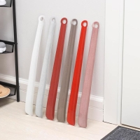 Ложка для обуви Solomon, 50 см, толщина 1 мм, металл, цвет МИКС