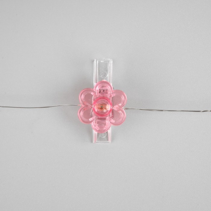 Гирлянда &laquo;Нить&raquo; 2 м роса с насадками &laquo;Прищепки-цветы&raquo;, IP20, серебристая нить, 20 LED, батарейки ААх2 (нет в комплекте), свечение тёплое белое