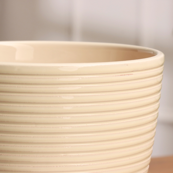 Горшок цветочный Спираль бежевый крокус №3, 2,3 л, d - 17,7 см