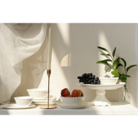 Подставка для тортов и десертов фарфоровая Magistro «Лакомка», d=30 см Подставка для тортов и десертов фарфоровая Magistro «Лакомка», d=30 см