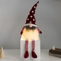 Кукла интерьерная свет "Гном в красном колпаке в горошек" длинные ножки 22х16х65 см Кукла интерьерная свет "Гном в красном колпаке в горошек" длинные ножки 22х16х65 см