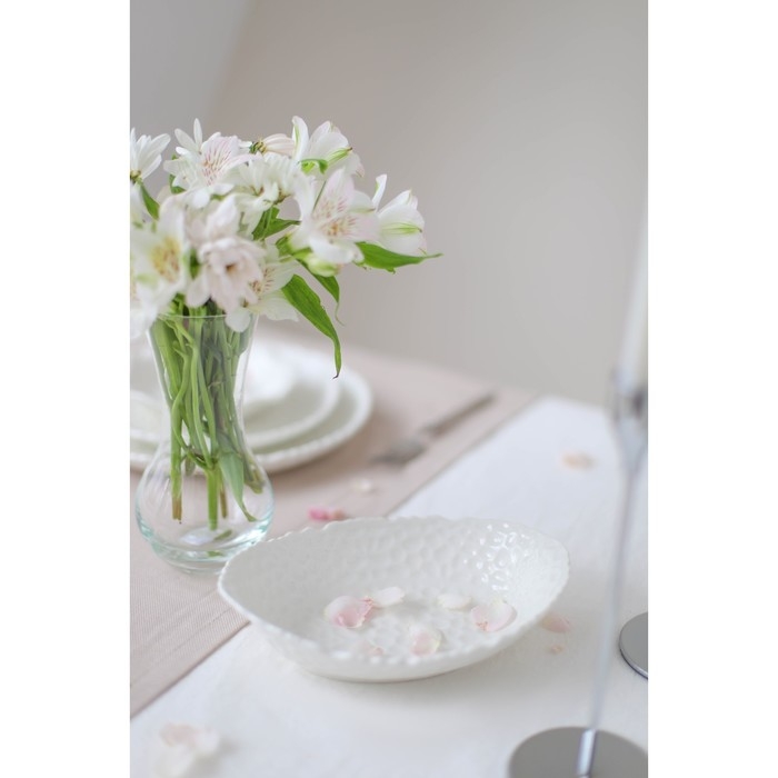 Блюдо керамическое овальное «Воздушность», 600 мл, цвет белый Блюдо керамическое овальное «Воздушность», 600 мл, цвет белый