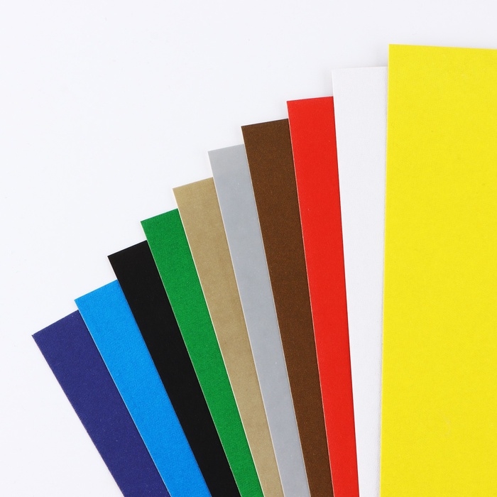 Набор: цветной картон 10 листов 220 г/м&sup2; односторонний и цветная бумага, 16 листов двусторонняя А4