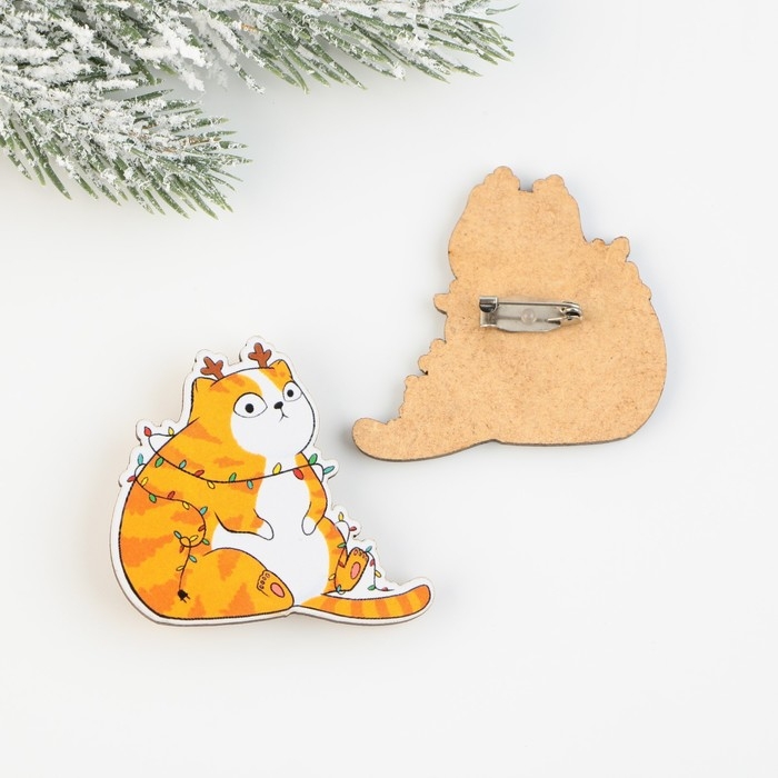 Значок новогодний «Новый год: Талисман от сглаза», 4,7 х 4,5 см Значок новогодний «Новый год: Талисман от сглаза», 4,7 х 4,5 см