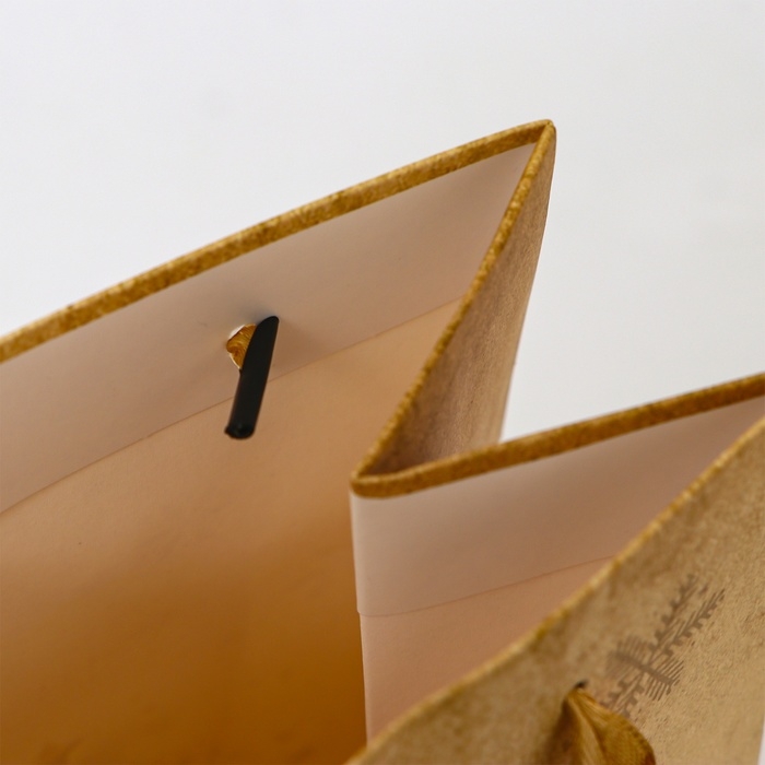 Новый год. Пакет подарочный новогодний под бутылку «Роскошная ёлка», 13 x 36 x 10 см. Новый год. Пакет подарочный новогодний под бутылку «Роскошная ёлка», 13 x 36 x 10 см.