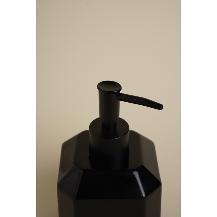 Дозатор для жидкого мыла SL Home &laquo;Артемида&raquo;, 380 мл, цвет черный
