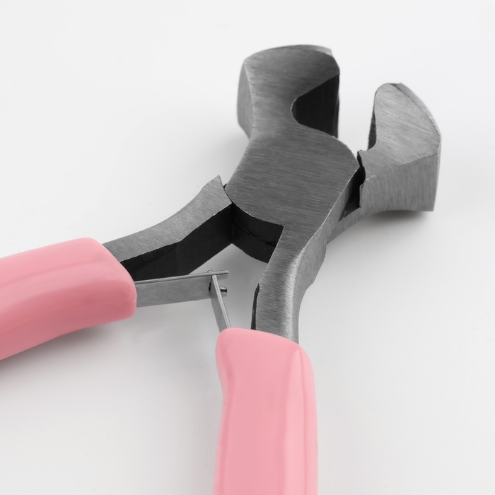 Кусачки торцевые, для рукоделия, 10,5 × 6,5 см, цвет серебряный/розовый Кусачки торцевые, для рукоделия, 10,5 × 6,5 см, цвет серебряный/розовый