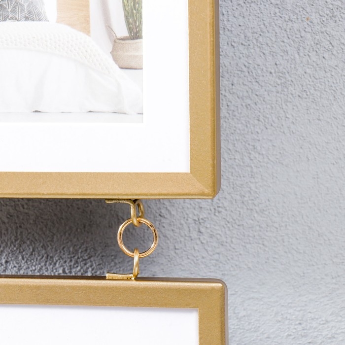 Фоторамка металл на 3 фото 10х15 см Фоторамка металл на 3 фото 10х15 см "Лофт. Строгие линии" золото, паспарту 44х18,5 см