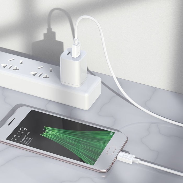 Кабель Hoco X73, Micro USB - USB, 2.4 А, 1 м, передача данных, ПВХ, белый Кабель Hoco X73, Micro USB - USB, 2.4 А, 1 м, передача данных, ПВХ, белый