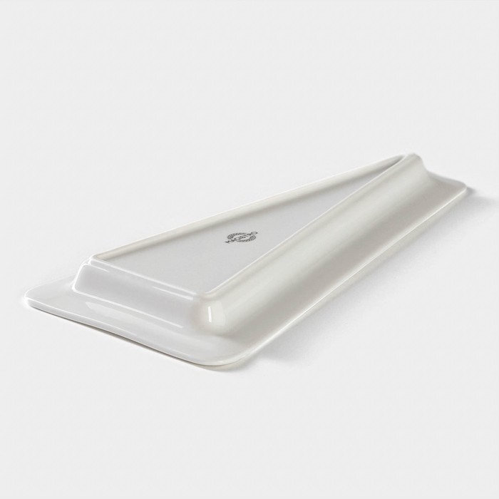 Блюдо фарфоровое для подачи Magistro Rodos, 33,4&times;15,8&times;2,5 см, цвет белый