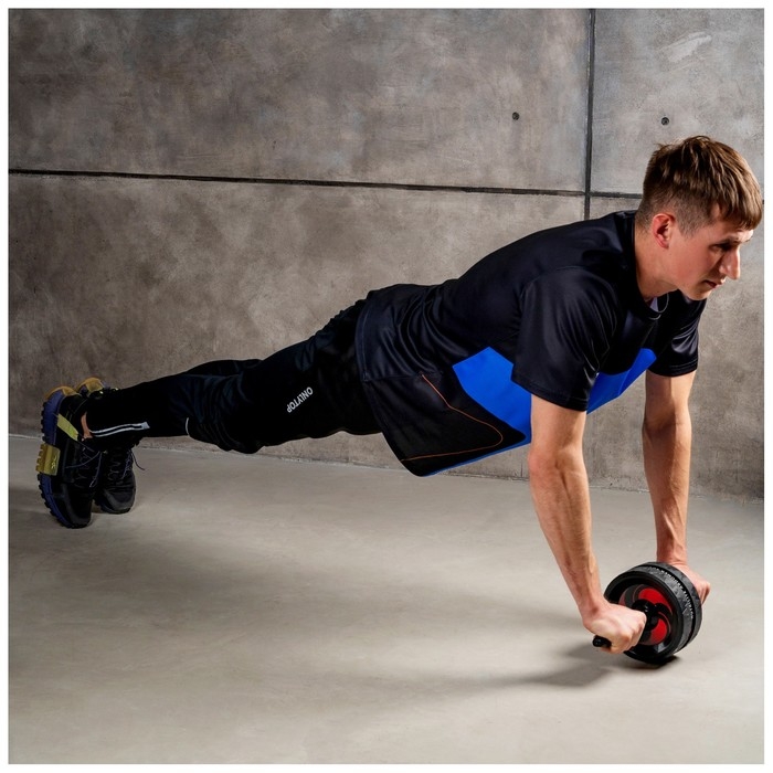 Ролик для пресса ONLYTOP, 38х17х17 см, с ковриком, цвет чёрный