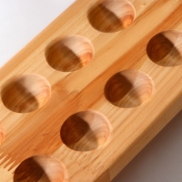 Подставка для яиц на ножках, 10 ячеек, термонаклейка на 7 яиц, береза, 25&times;12&times;5 см