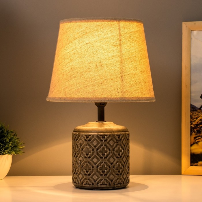 Настольная лампа "Лореа" E14 40Вт серый 20х20х31 см RISALUX