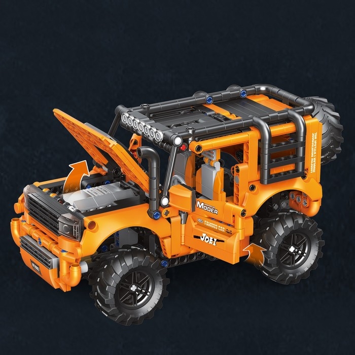 Конструктор Техно «Внедорожник», инерционный механизм, 860 деталей Конструктор Техно «Внедорожник», инерционный механизм, 860 деталей