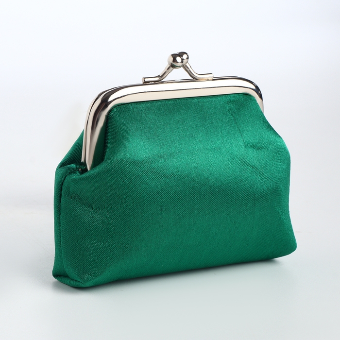 Кошелёк женский на фермуаре, цвет зелёный Кошелёк женский на фермуаре, цвет зелёный