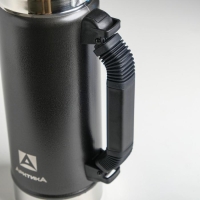 Термос "Арктика. Уазик", 1.25 л, с ручкой, сохраняет тепло 40 ч, черный Термос "Арктика. Уазик", 1.25 л, с ручкой, сохраняет тепло 40 ч, черный