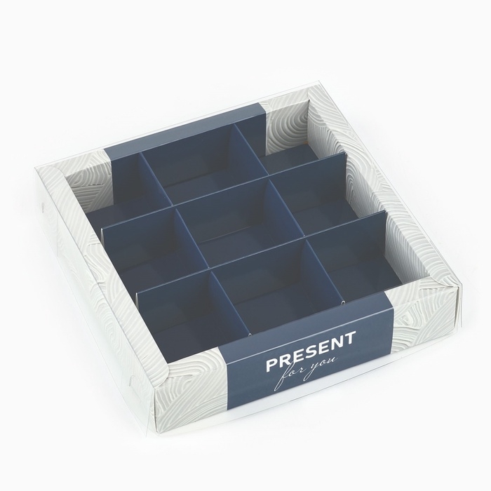 Коробка под 9 конфет с ячейками &laquo;Подарок&raquo;, 14,5 х 14,5 х 3 см