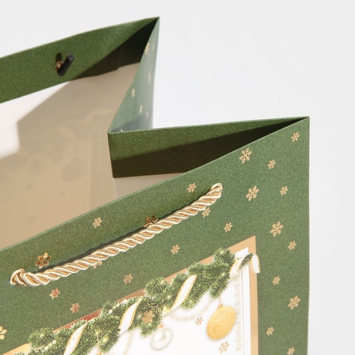 Пакет подарочный новогодний ламинированный &laquo;Яркие моменты&raquo;, 23 х 35 х 20 см, Новый год