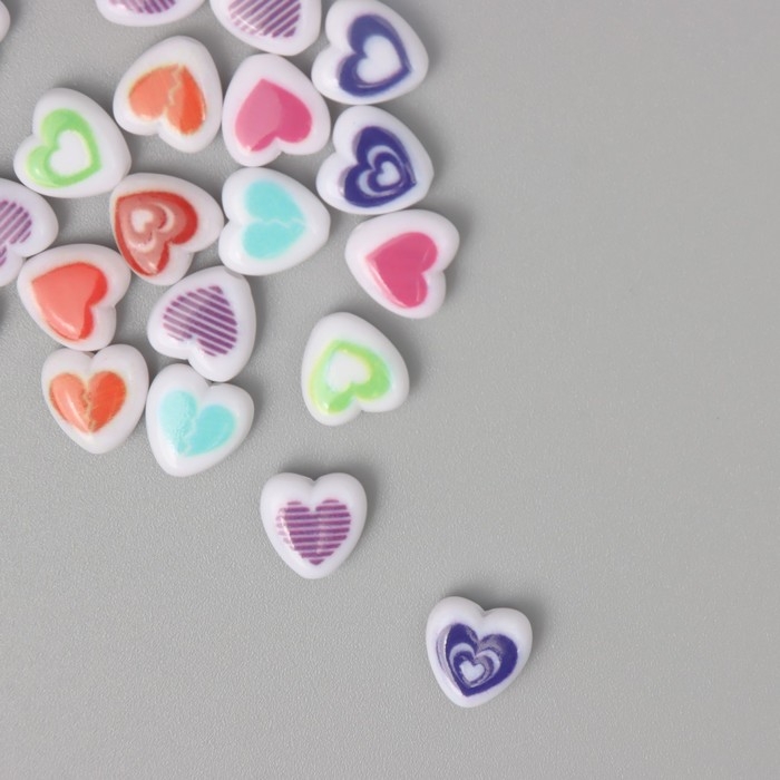 Бусины для творчества пластик "Нарисованное сердце" бело-цветные набор 30 шт 0,8х0,4 см