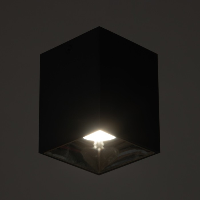 Светильник Светильник "Кубик" LED 4000К 10Вт DIM220 черный серебро 7,5х7,5х9,5см