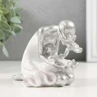 Сувенир полистоун "Мама со своим дитя" 12х7,5х8 см