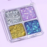 Набор теней для век с глиттером 4 цвета Набор теней для век с глиттером 4 цвета