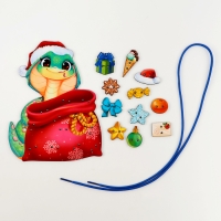 Шнуровка на новый год &laquo;Змея спешит на ёлку&raquo;, новогодняя игрушка для детей, символ года 2025