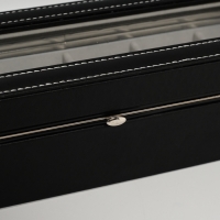 Шкатулка кожзам под часы 6 отделений "Чёрная" 9,5х30,5х8 см Шкатулка кожзам под часы 6 отделений "Чёрная" 9,5х30,5х8 см