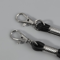 Ручка-шнурок для сумки, с карабинами, 120 &times; 0,6 см, цвет чёрный