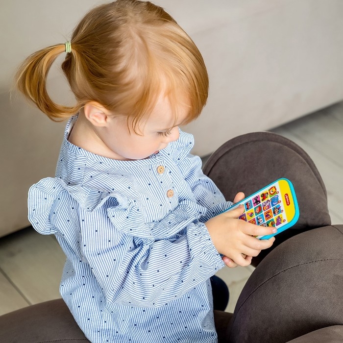 Музыкальный телефон «Любимые хиты. Весёлый мультиплеер» Музыкальный телефон «Любимые хиты. Весёлый мультиплеер»