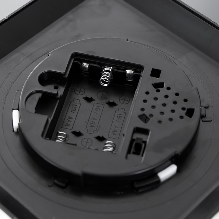 Ночник 48130 LED батарейки 3хААА черный 14х14х34 см RISALUX Ночник 48130 LED батарейки 3хААА черный 14х14х34 см RISALUX