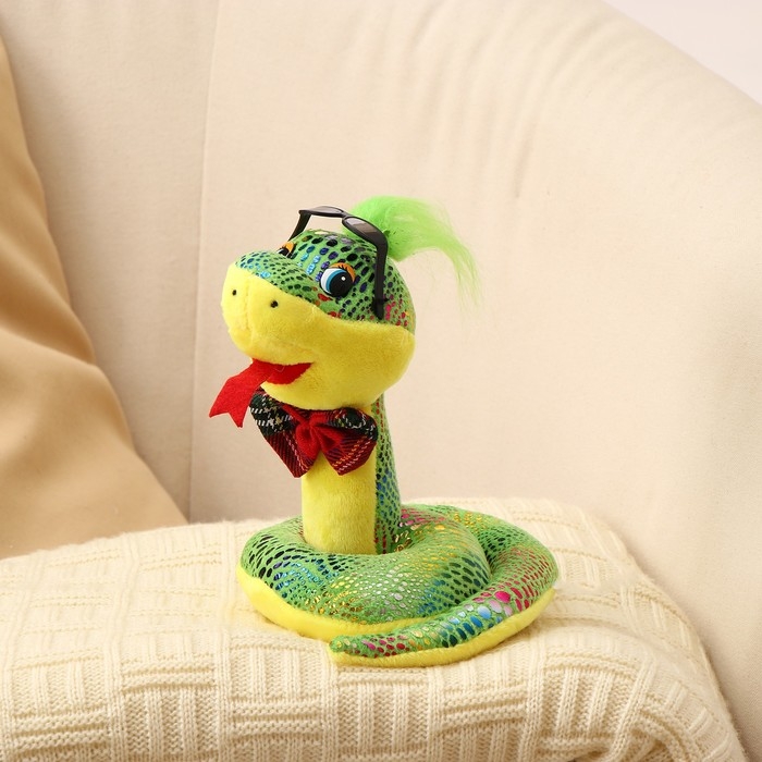 Мягкая игрушка &laquo;Змея&raquo;, в темных очках, 15 см, цвет зелёный