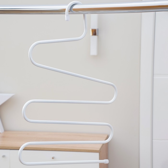 Вешалка для брюк и юбок &laquo;Змейка&raquo;, 29,5&times;35 см, цвет МИКС