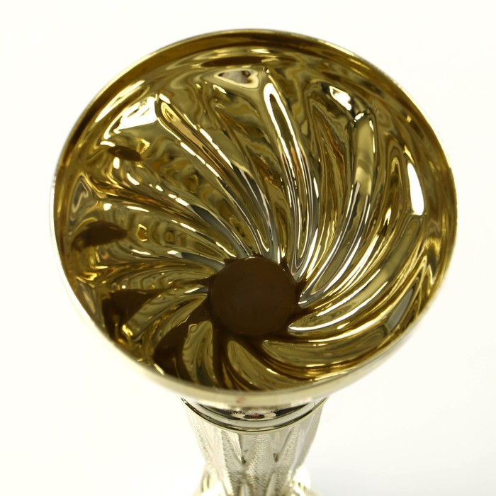 Кубок 151С, наградная фигура, золото, подставка камень, 22 х 7 х 5 см. Кубок 151С, наградная фигура, золото, подставка камень, 22 х 7 х 5 см.