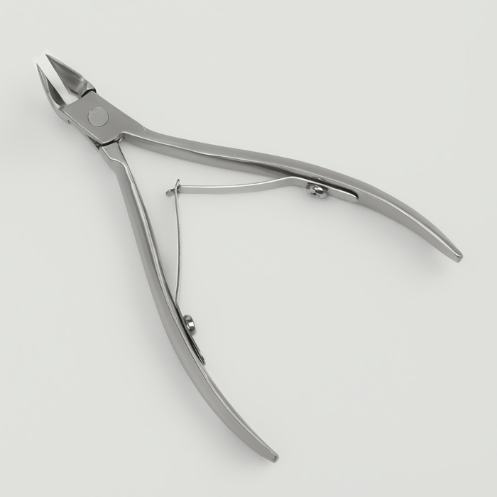 Кусачки педикюрные, 2 пружины, 10,5 см, длина лезвия - 12 мм, цвет серебристый Кусачки педикюрные, 2 пружины, 10,5 см, длина лезвия - 12 мм, цвет серебристый