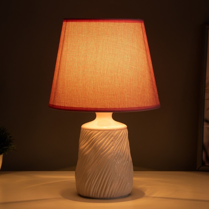 Настольная лампа "Миранда" Е14 40Вт розовый  20х20х34см