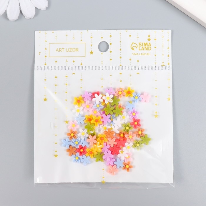 Декор для творчества пластик "Пятилистники разноцветные" набор 70 шт 0,7х0,7 см