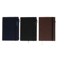 Ежедневник недатированный, обложка ПВХ, формат А5, 140 листов в клетку, на резинке, с карманами, МИКС Ежедневник недатированный, обложка ПВХ, формат А5, 140 листов в клетку, на резинке, с карманами, МИКС