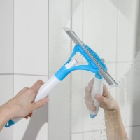 Водосгон с пульверизатором Доляна, 30&times;30 см, цвет МИКС