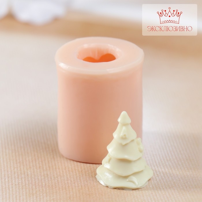 Новогодний молд силикон Новогодний молд силикон "Ёлочка" (издел.1,9х1,9х2,6 см)