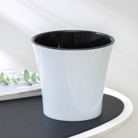 Кашпо для цветов со вставкой &laquo;Арте&raquo;, 2 л, цвет бело-чёрный