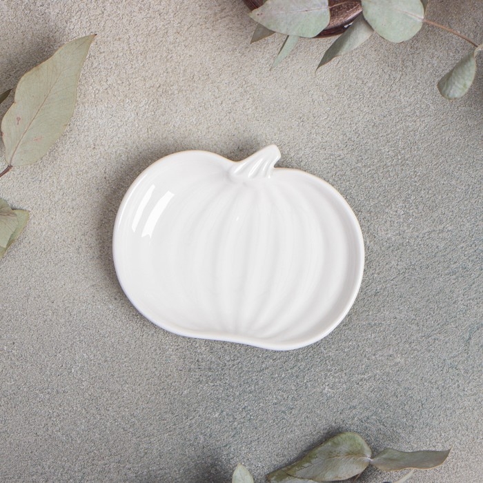 Блюдо фарфоровое Magistro «Тыковка», d=11,2 см, цвет белый Блюдо фарфоровое Magistro «Тыковка», d=11,2 см, цвет белый