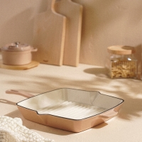 Сковорода гриль чугунная со сливом SL Home, d=26 см, h=4,5 см, эмалированное покрытие, индукция, цвет бежевый Сковорода гриль чугунная со сливом SL Home, d=26 см, h=4,5 см, эмалированное покрытие, индукция, цвет бежевый