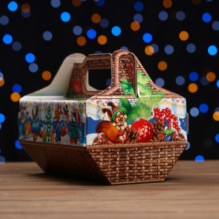 Новый год. Подарочная коробка Новый год. Подарочная коробка "Лукошко" 28 x 15,1 x 20,8 см.